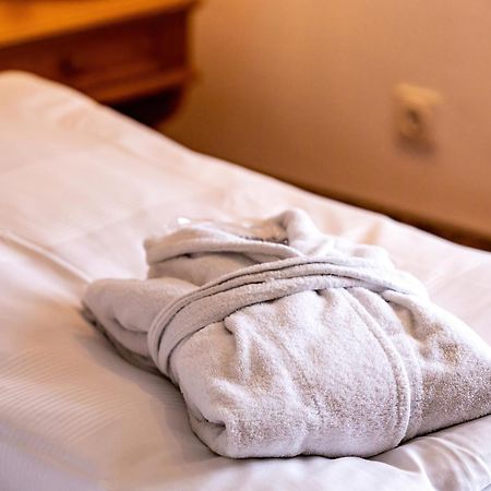 Hotel Fuerstenhof - Wellness- Und Golfhotel บัด กรีสบาค ภายนอก รูปภาพ