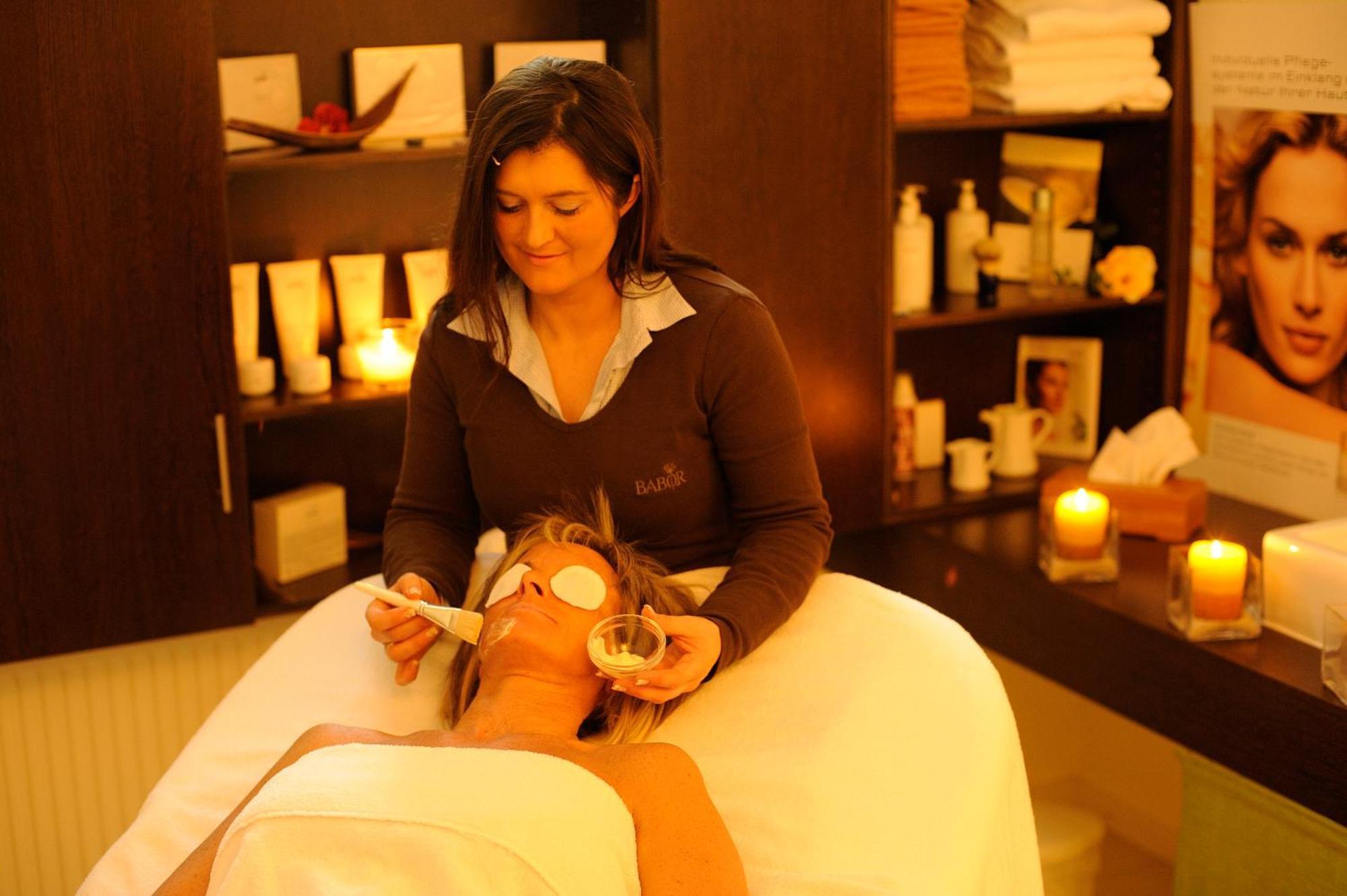 Hotel Fuerstenhof - Wellness- Und Golfhotel บัด กรีสบาค ภายนอก รูปภาพ